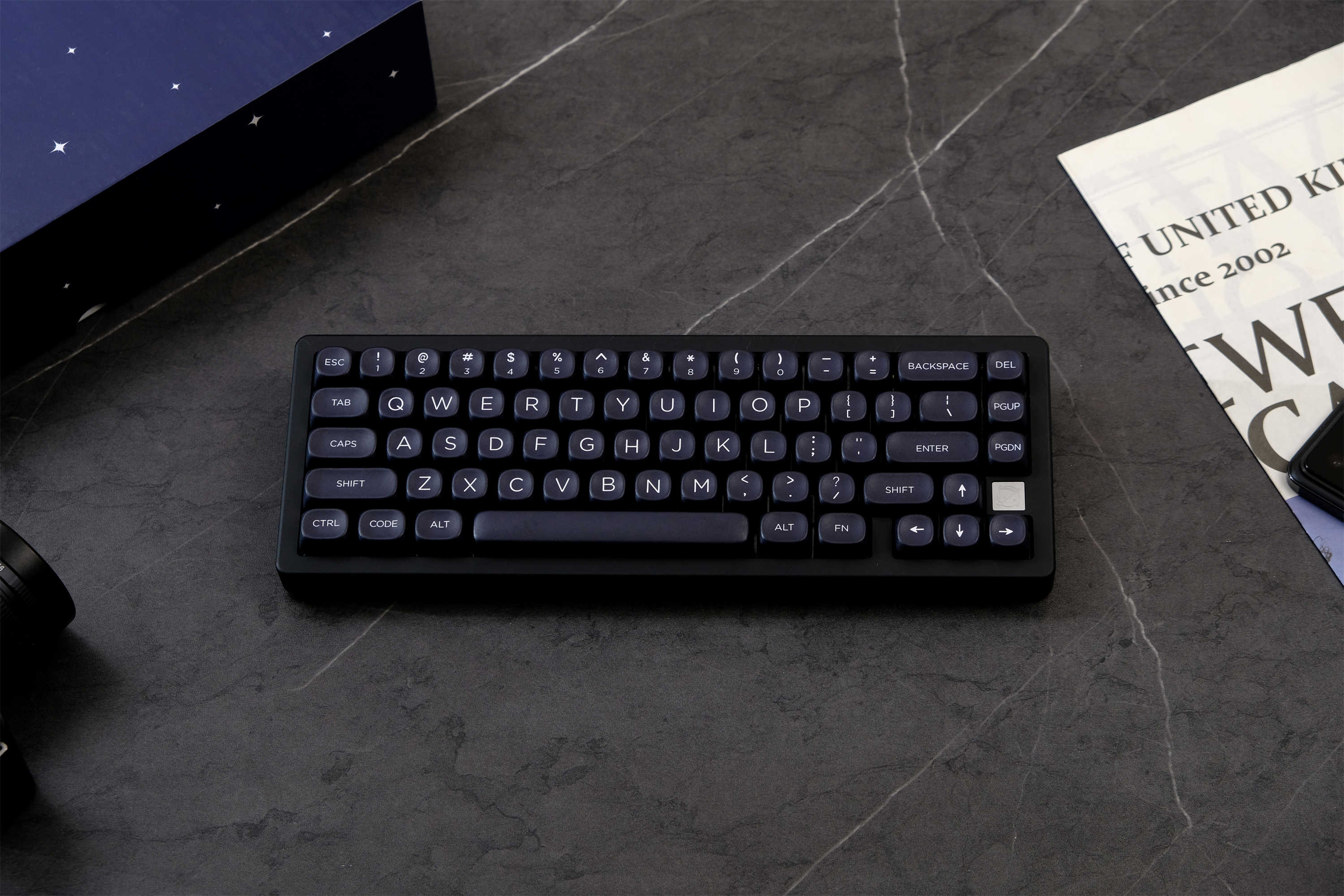 Retro Gaming Keycaps - GMK Minimalist black Keycap 126 Keys