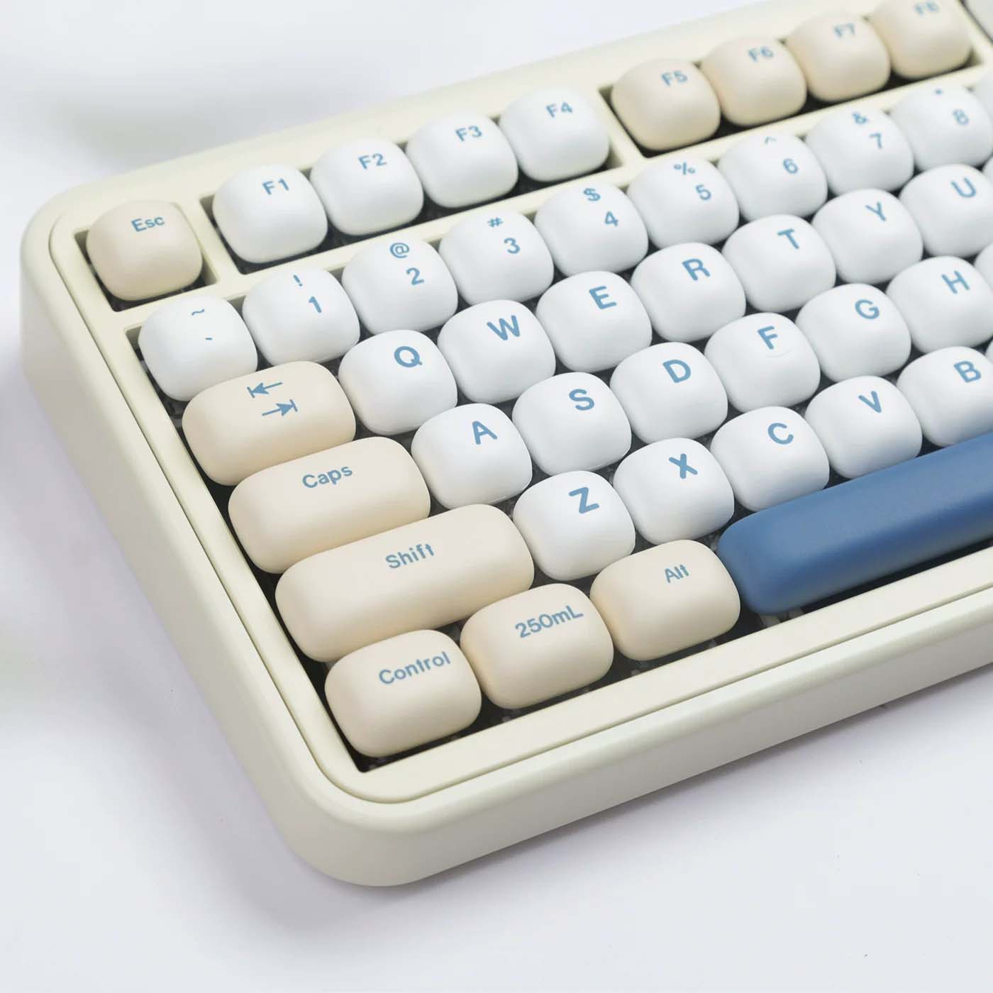 138-Key PBT Dye-Sublimated Key - Retro Gaming Keycaps recensione e prezzo