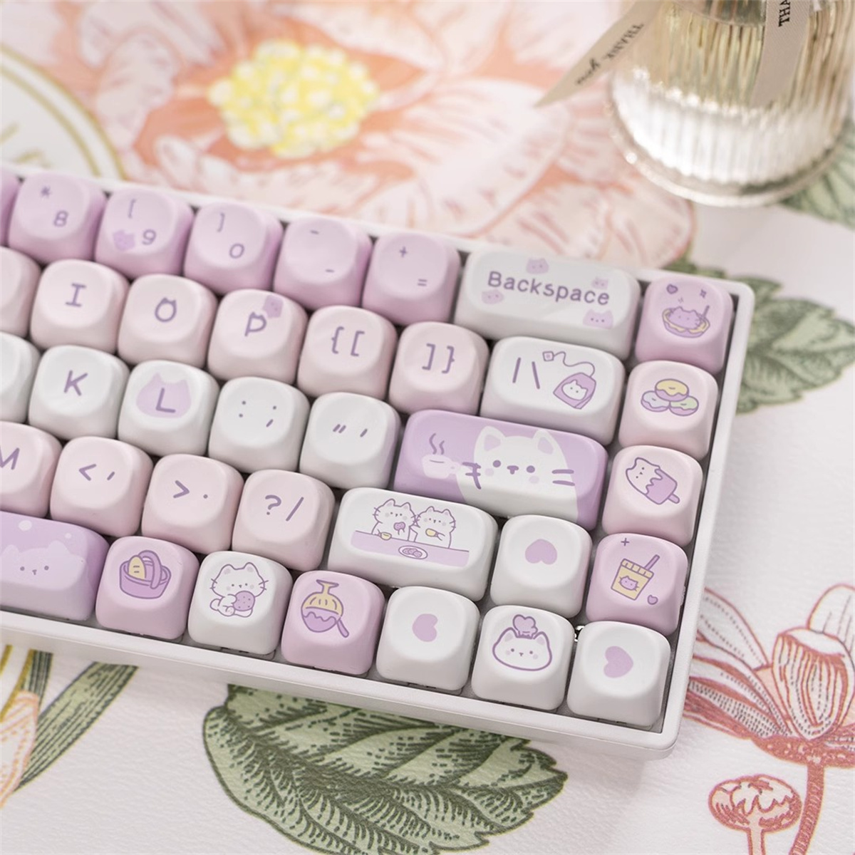 95/132 Keys Cartoon Keycaps PB - Retro Gaming Keycaps recensione e prezzo