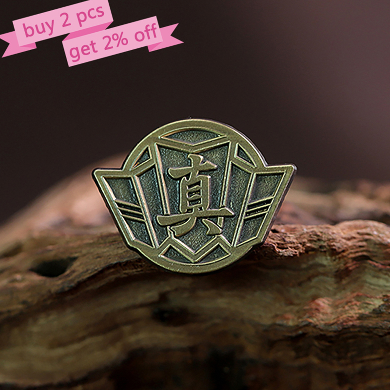 Yakuza Goro Majima Enamel Pins - Retro Gaming Gif recensione e prezzo